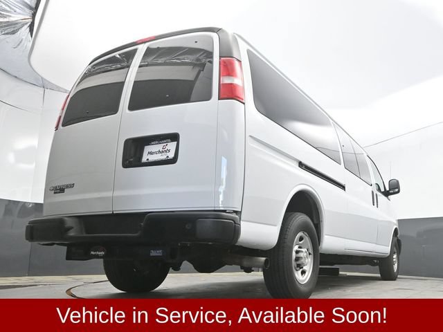 Used 2024 Chevrolet Express 3500 LS RWD image 36