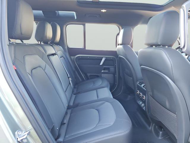 Certified 2023 Land Rover Defender 110 X-Dynamic SE image 25