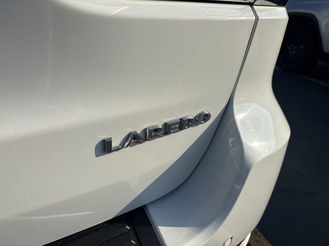 Used 2017 Jeep Grand Cherokee Laredo w/ Quick Order Package 23E AWD/4WD image 9