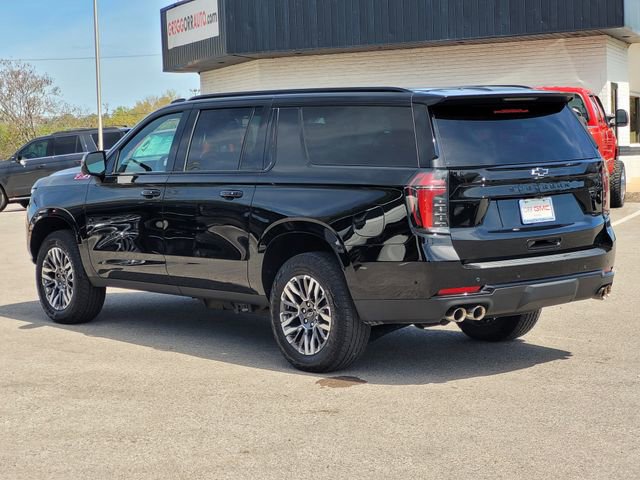Used 2025 Chevrolet Suburban Z71 AWD/4WD image 7