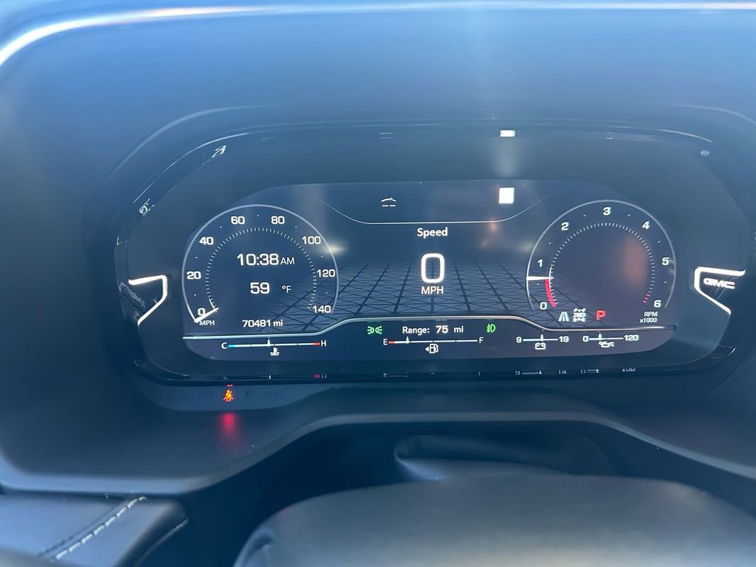 Used 2023 GMC Yukon Denali Ultimate image 15
