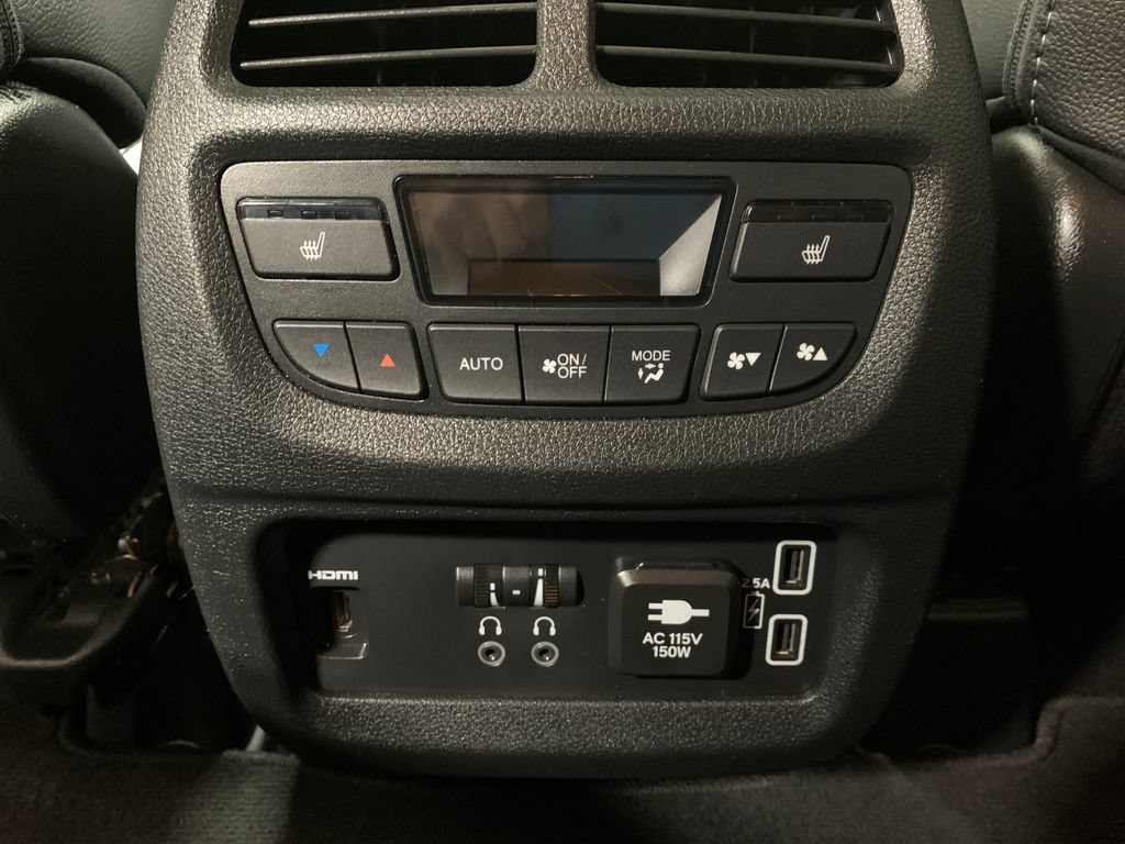 Used 2022 Honda Pilot Touring image 19