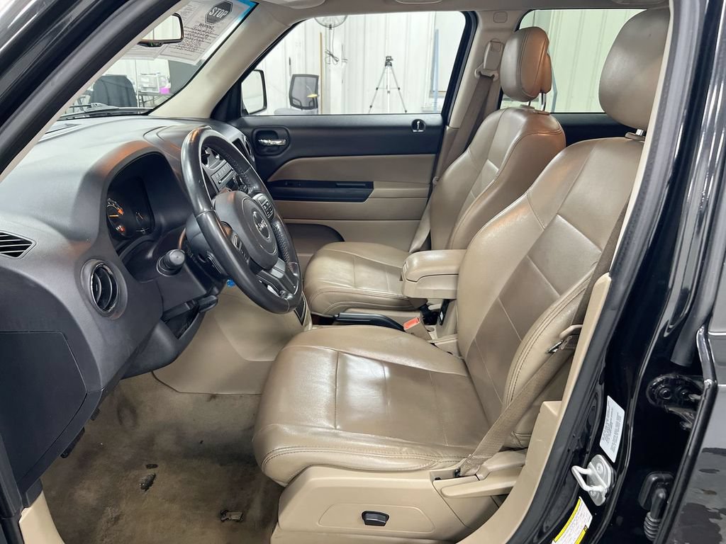 Used 2015 Jeep Patriot High Altitude AWD/4WD image 18