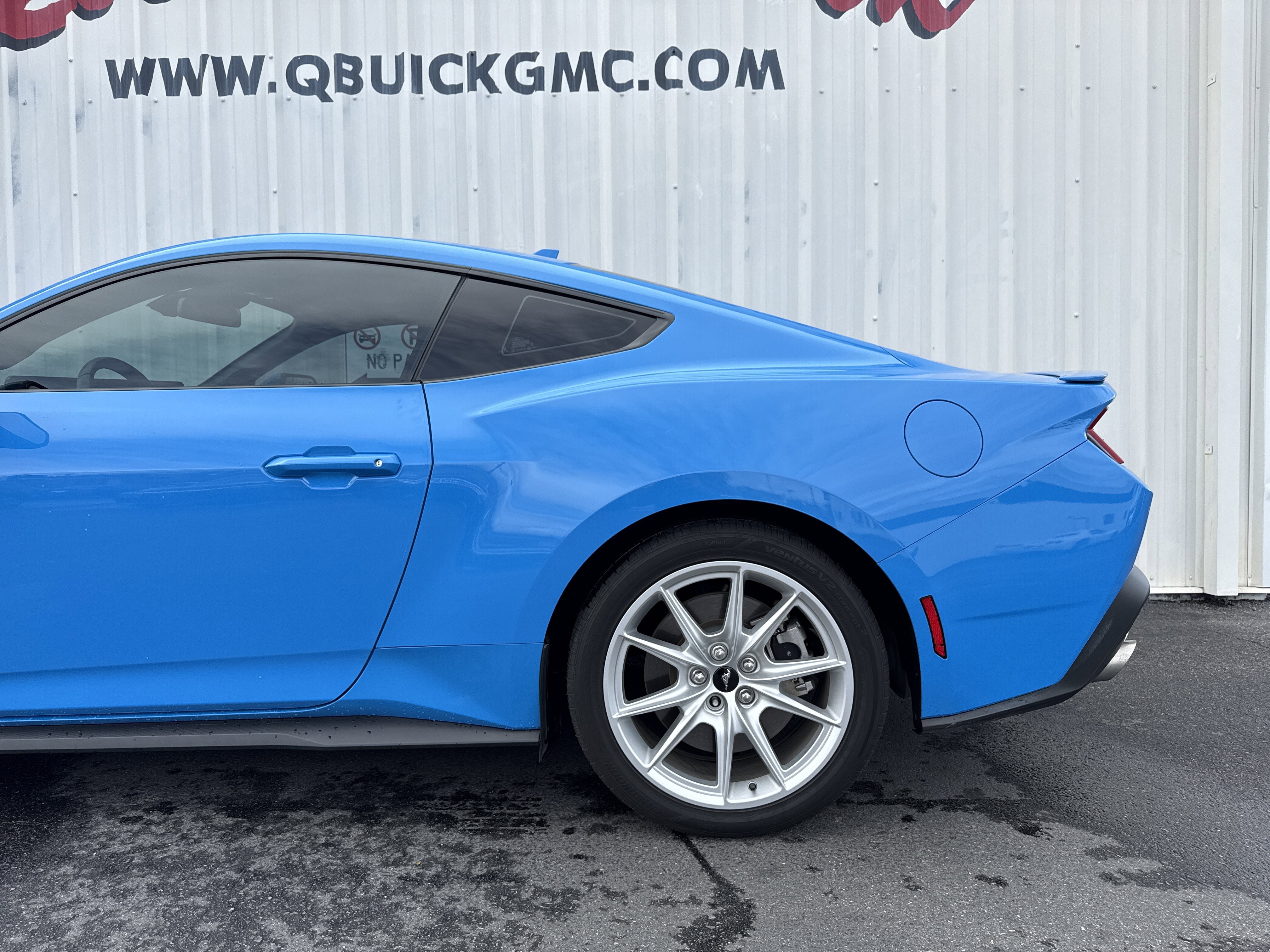 Used 2024 Ford Mustang GT Premium image 2