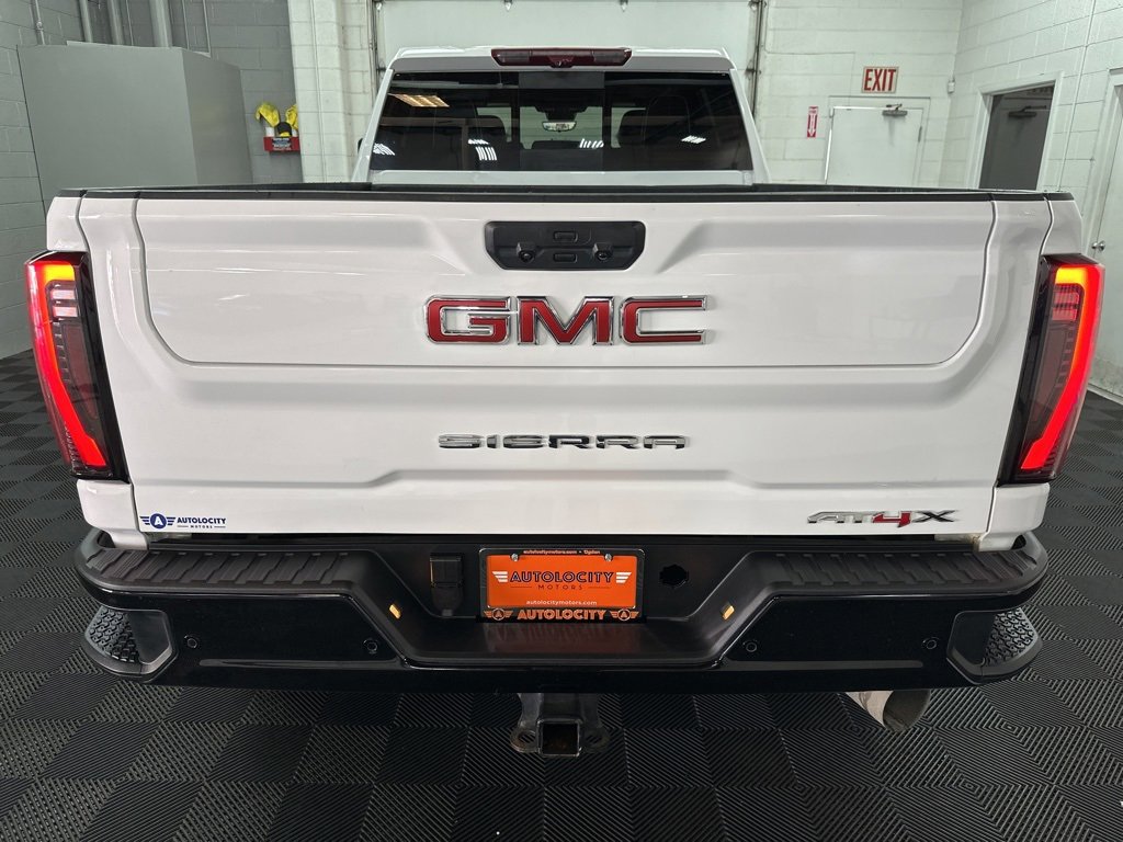 Used 2024 GMC Sierra 2500 AT4X image 8