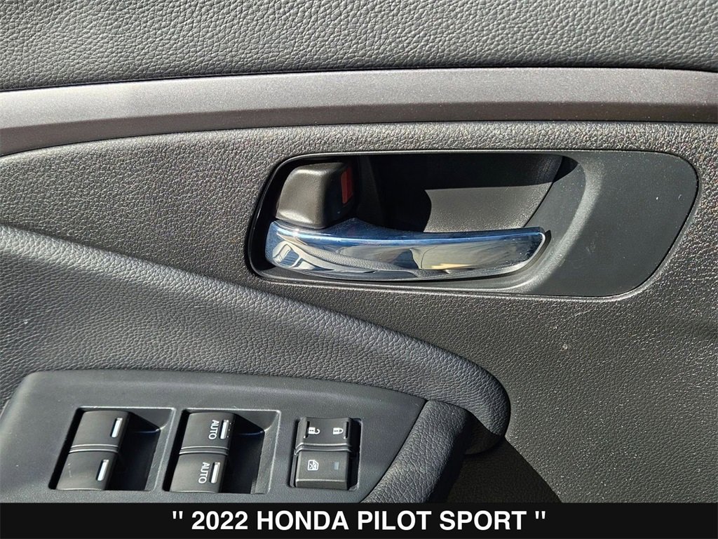 Used 2022 Honda Pilot Sport image 15