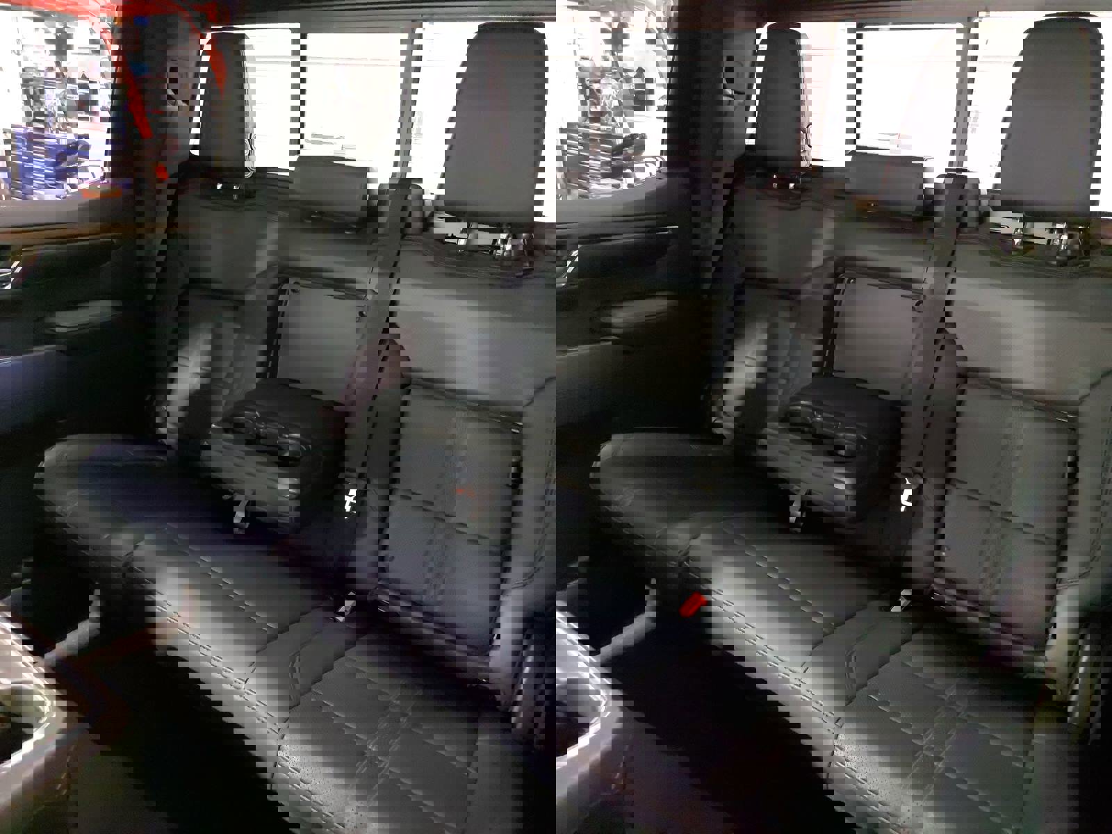 Used 2022 Chevrolet Silverado 1500 High Country w/ High Country Premium Package image 16