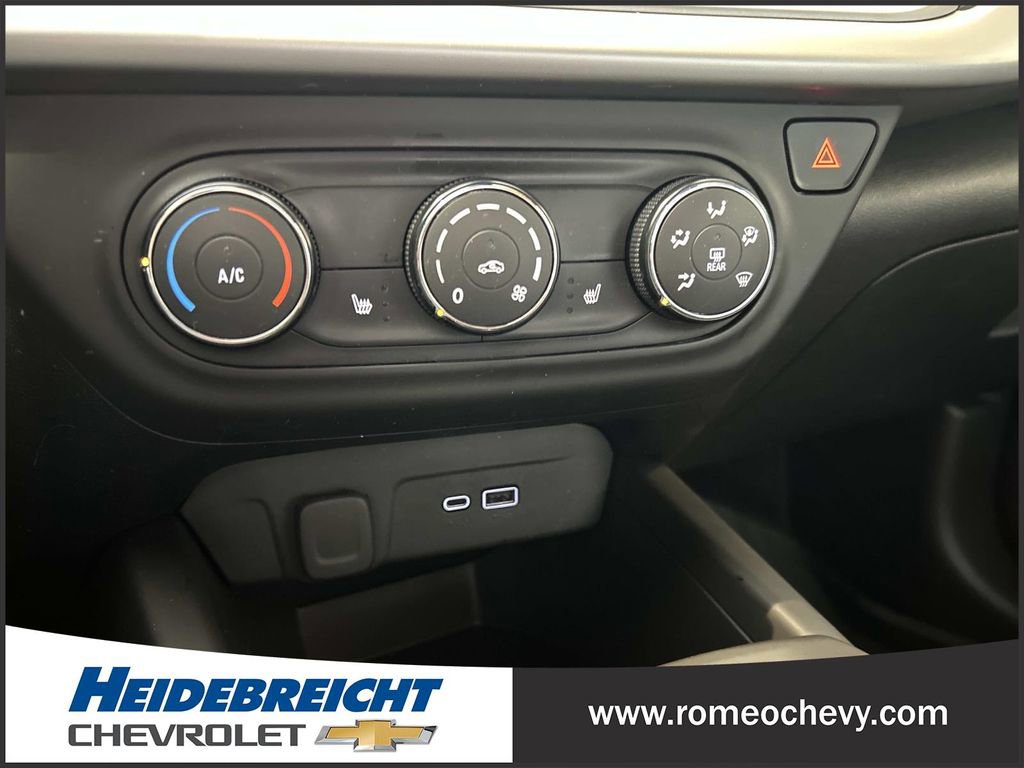 Used 2024 Chevrolet Trax RS w/ Driver Confidence Package image 23