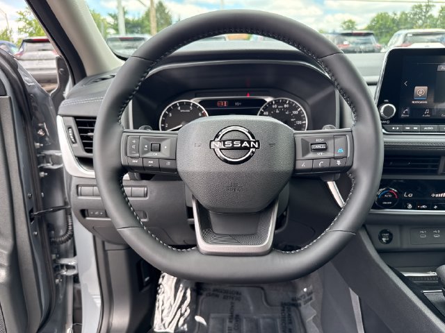 New 2026 Nissan Rogue Dark Armor AWD/4WD image 17