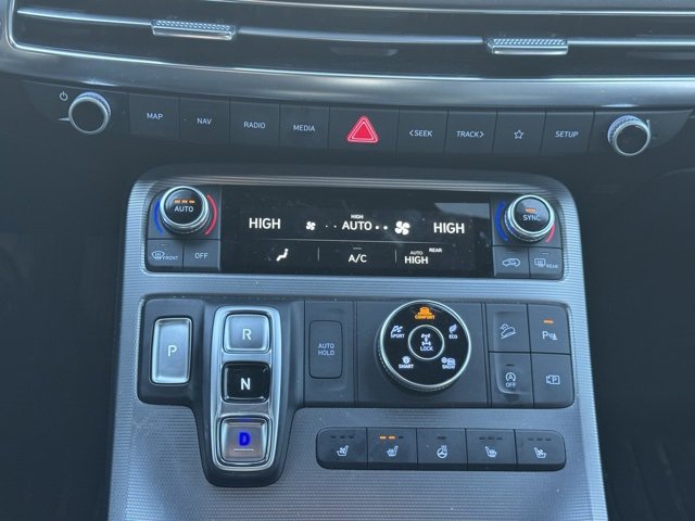 Used 2023 Hyundai Palisade Calligraphy image 30