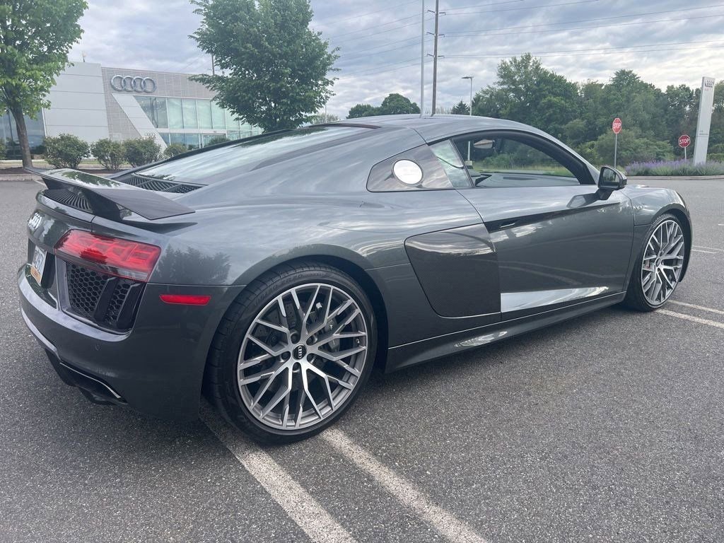 Used 2017 Audi R8 V10 plus AWD/4WD image 4