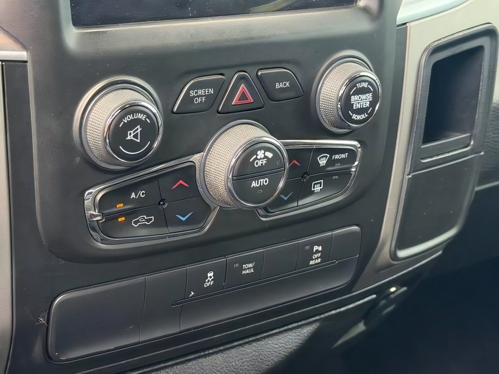 Used 2020 RAM 1500 Warlock w/ Electronics Group RWD image 28