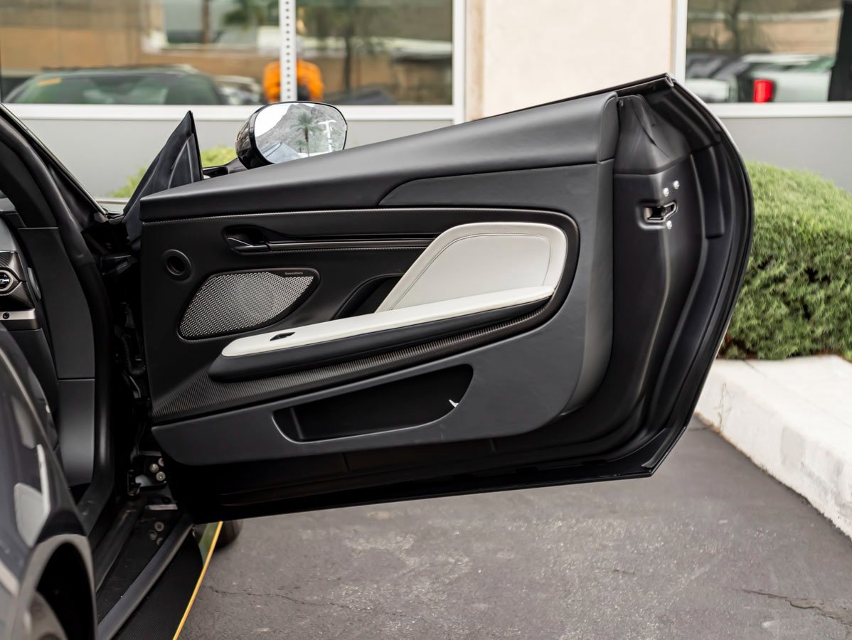 Used 2025 Aston Martin Vanquish image 20