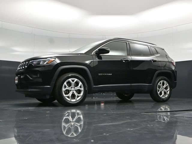 Certified 2024 Jeep Compass Latitude AWD/4WD image 58