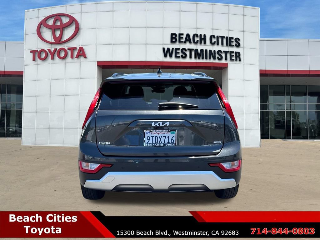Used 2025 Kia Niro EX FWD image 9