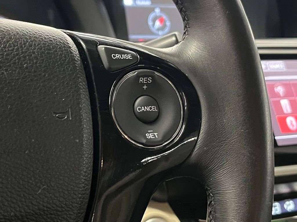Used 2017 Honda Accord EX-L image 25