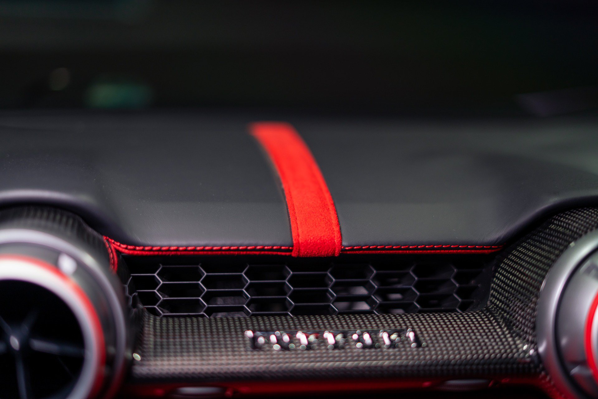 Used 2019 Ferrari 812 Superfast RWD image 29