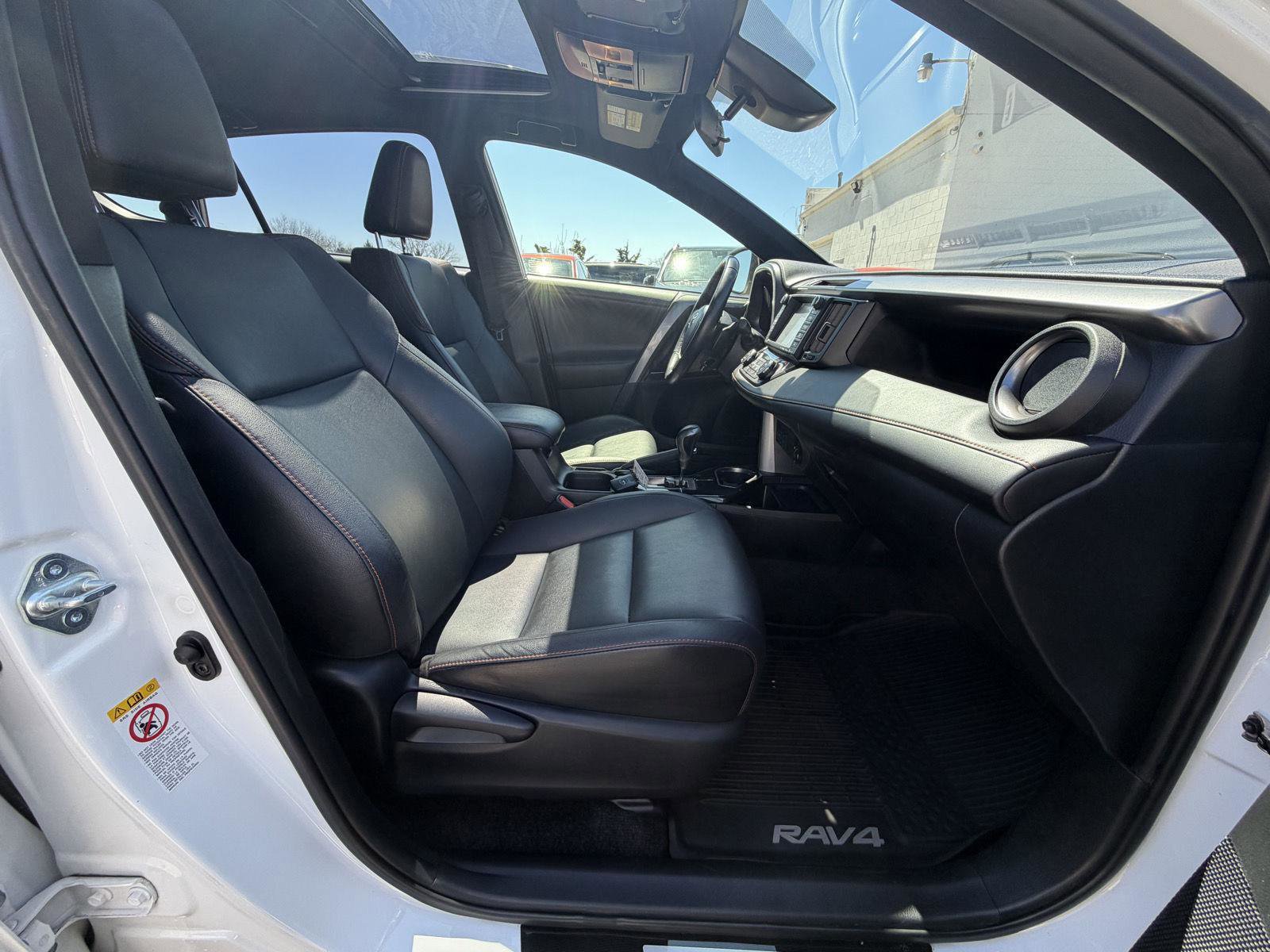 Used 2017 Toyota RAV4 SE w/ Advanced Technology Package AWD/4WD image 28