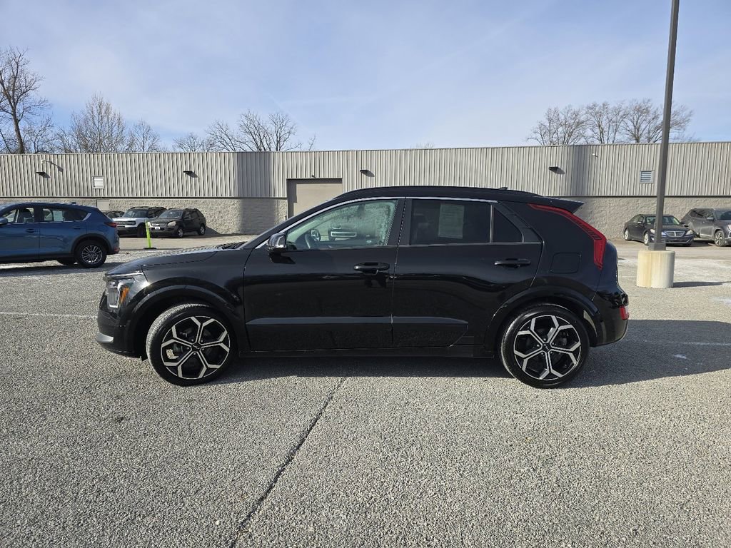 Used 2023 Kia Niro EX Touring image 14