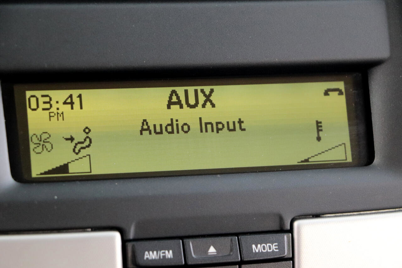 Used 2011 Volvo V50 T5 image 23