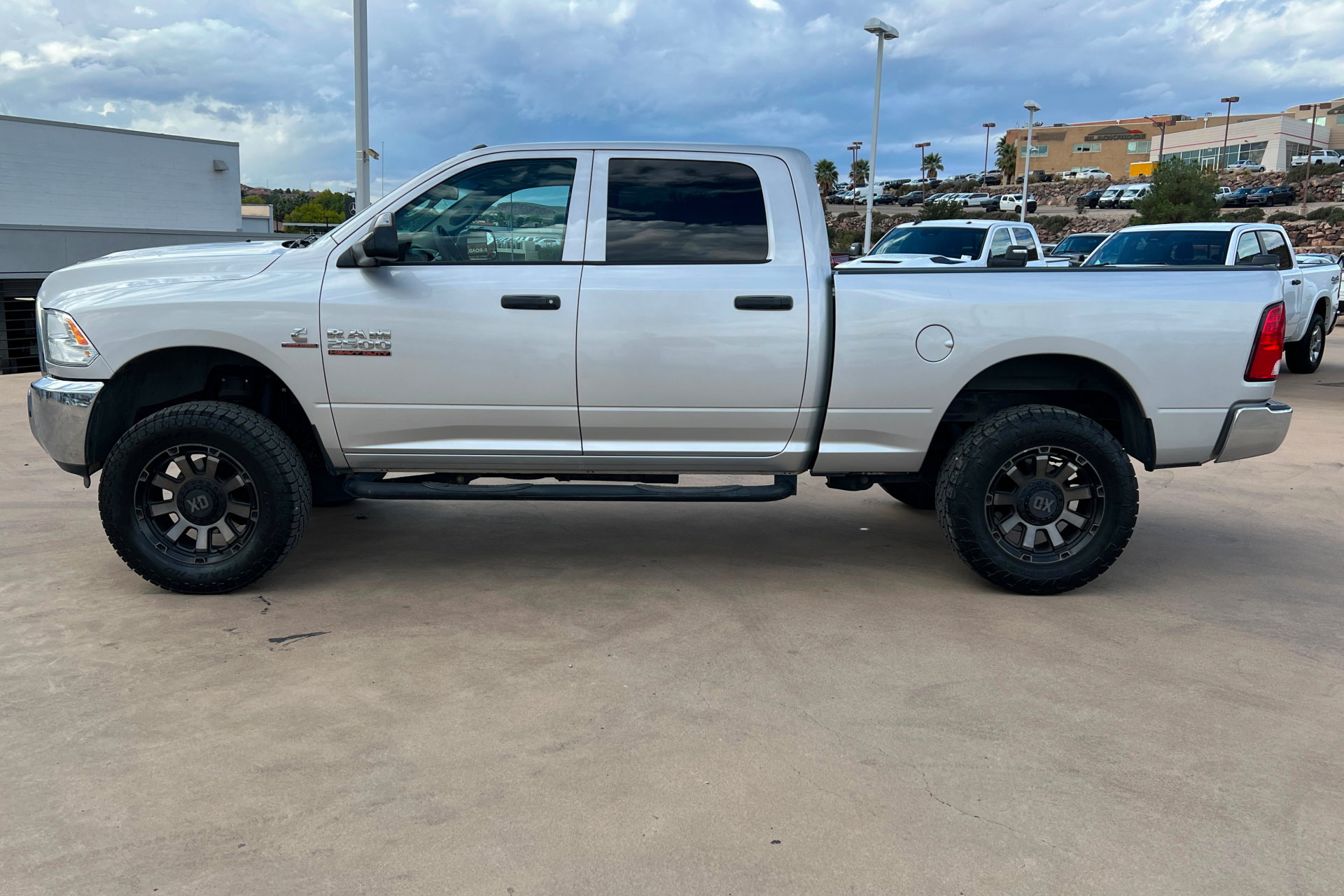 Used 2016 RAM 2500 Tradesman w/ Chrome Appearance Group AWD/4WD image 2
