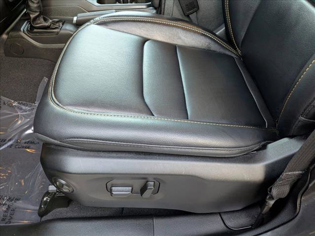 Certified 2025 Jeep Gladiator Sport image 9