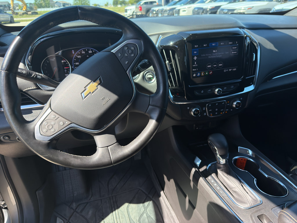 Used 2023 Chevrolet Traverse Premier AWD/4WD image 13