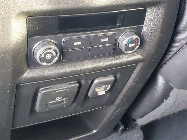 Certified 2023 Chevrolet Traverse LT w/ LT Premium Package image 13