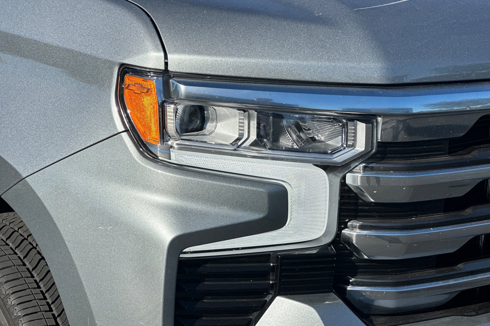 Used 2025 Chevrolet Silverado 1500 High Country AWD/4WD image 44