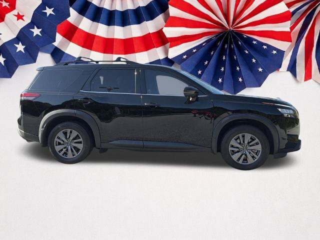 Certified 2025 Nissan Pathfinder SV w/ SV Premium Package FWD image 28