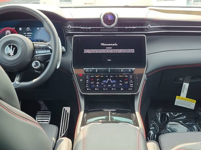 New 2026 Maserati Grecale Modena AWD/4WD image 17