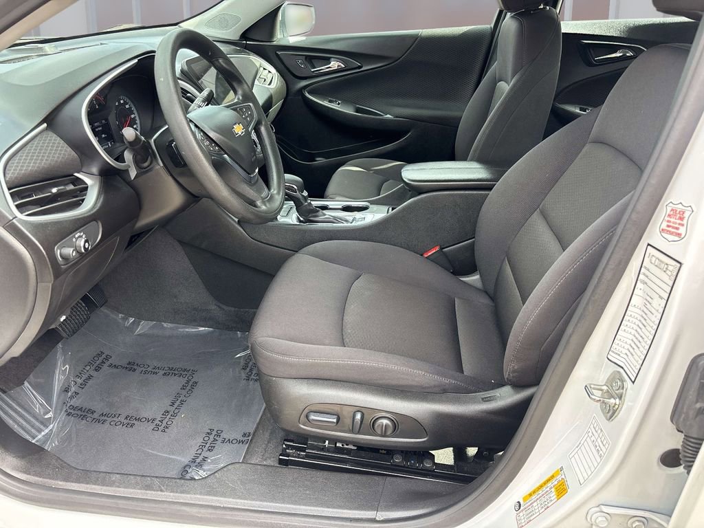 Used 2024 Chevrolet Malibu LT image 11