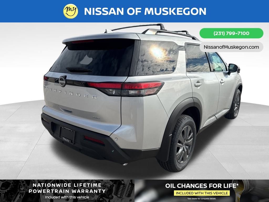 New 2025 Nissan Pathfinder SV image 7