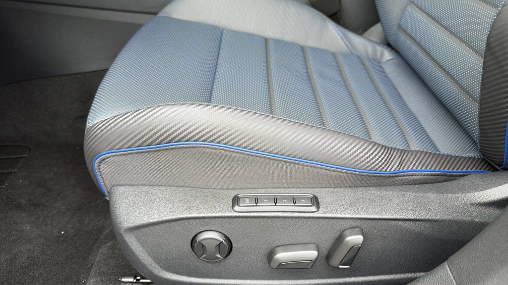New 2026 Volkswagen Golf AWD/4WD image 18
