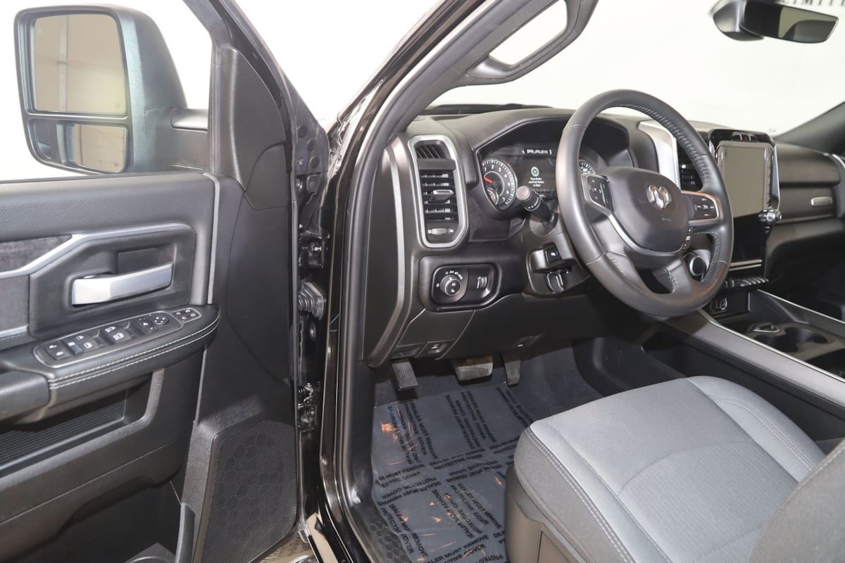 Used 2024 RAM 2500 Big Horn w/ Level 2 Equipment Group AWD/4WD image 45