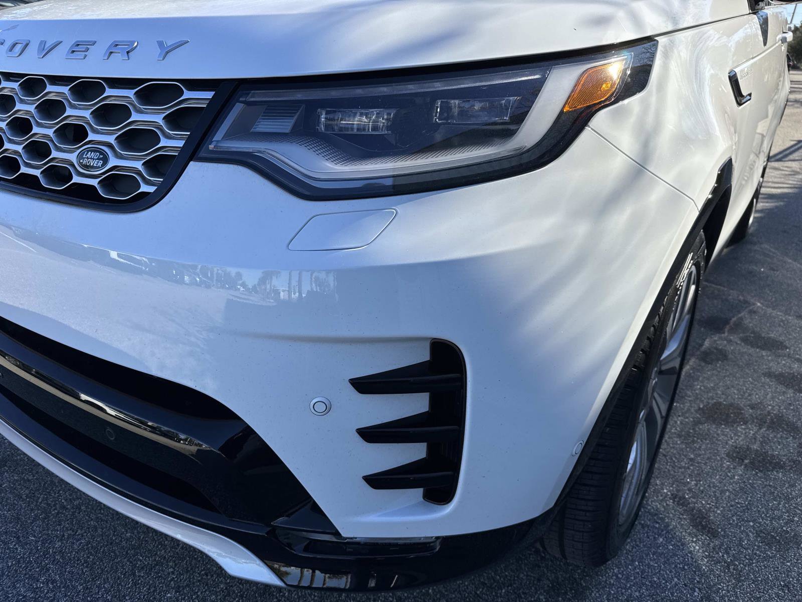 New 2026 Land Rover Discovery Limited Edition AWD/4WD image 9