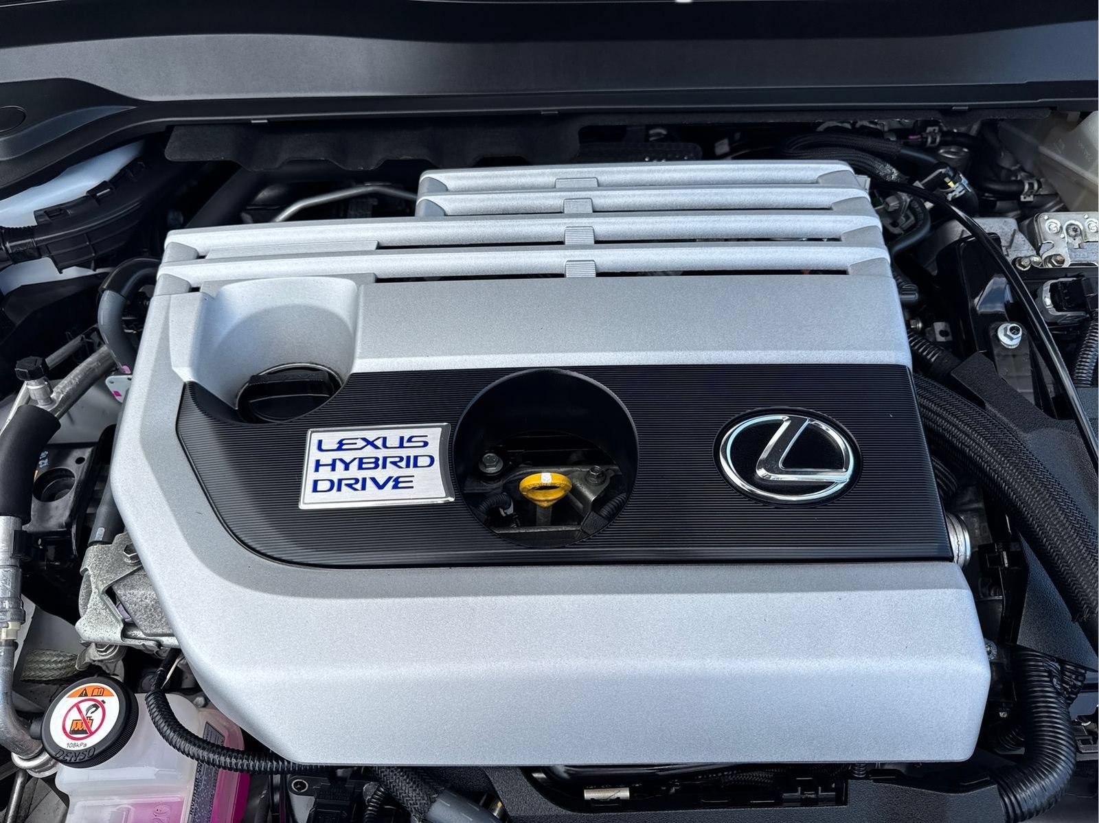 Used 2020 Lexus UX 250h w/ Premium Package AWD/4WD image 43