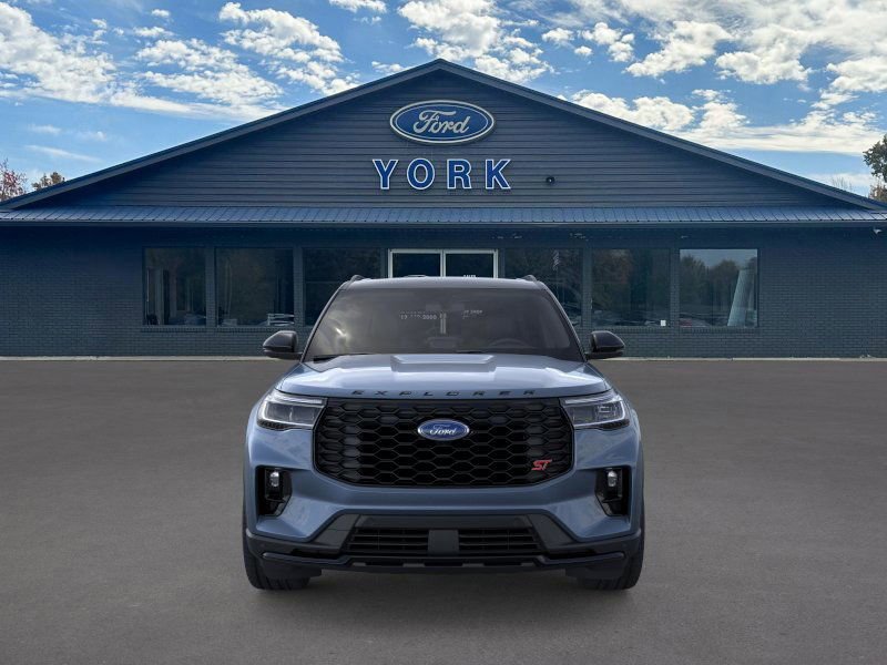 New 2025 Ford Explorer ST image 6