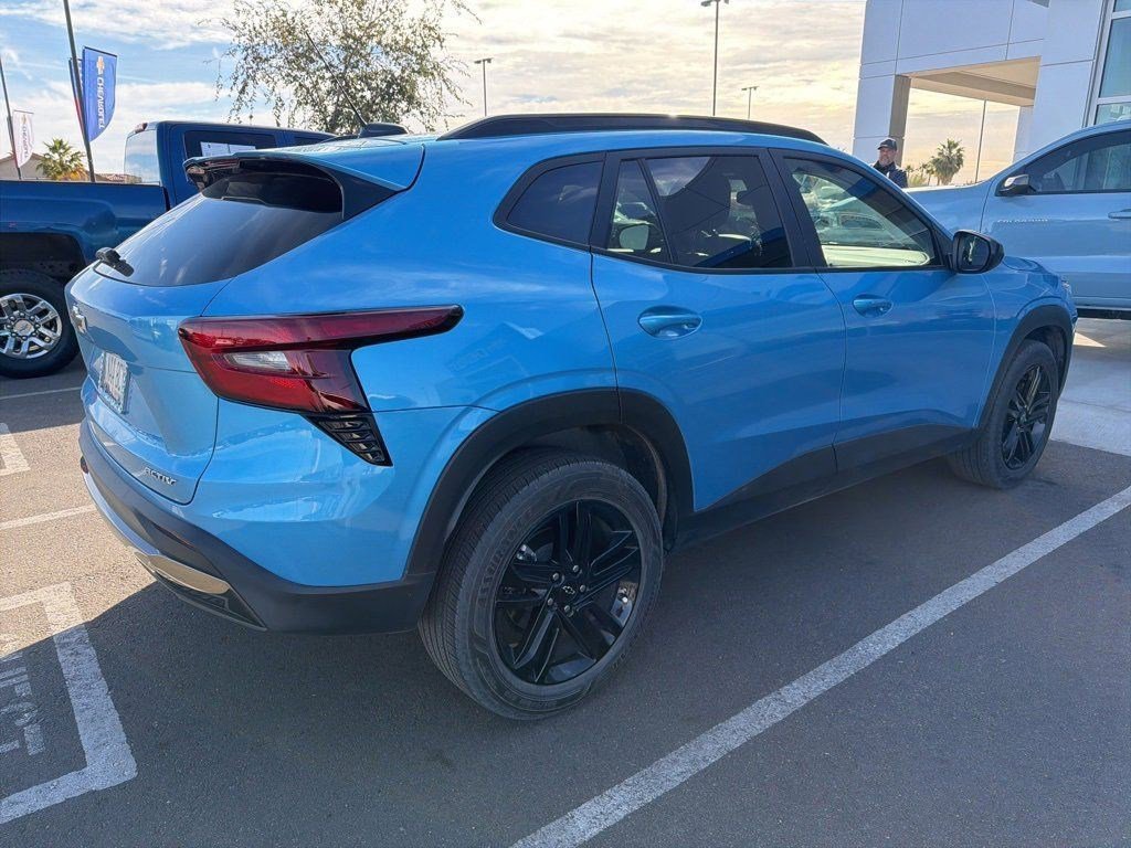 Used 2025 Chevrolet Trax ACTIV image 5