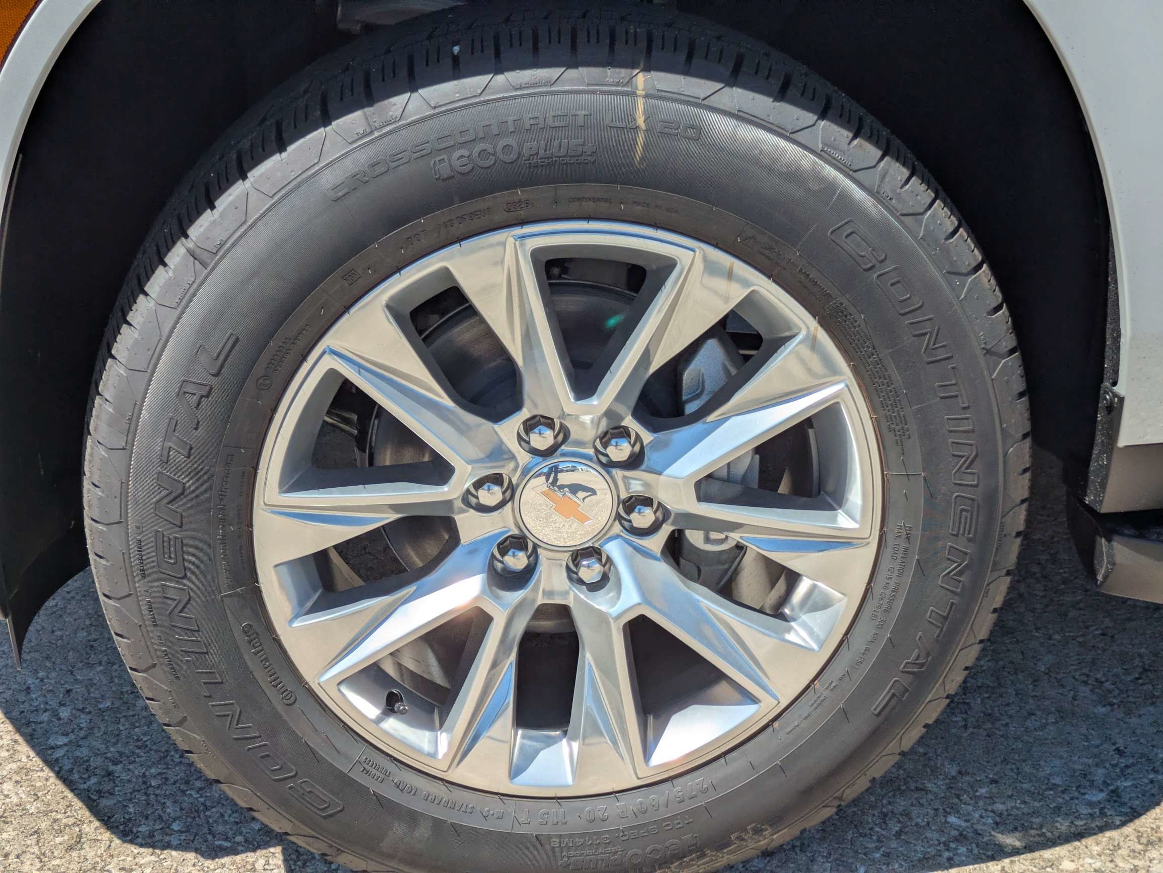 New 2026 Chevrolet Suburban Premier RWD image 33