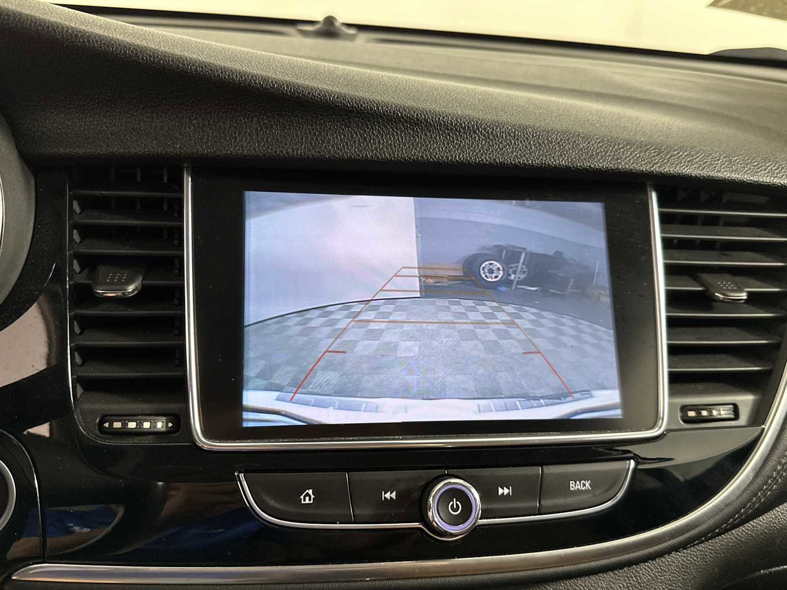 Used 2019 Buick Encore Essence w/ Experience Buick Package FWD image 20