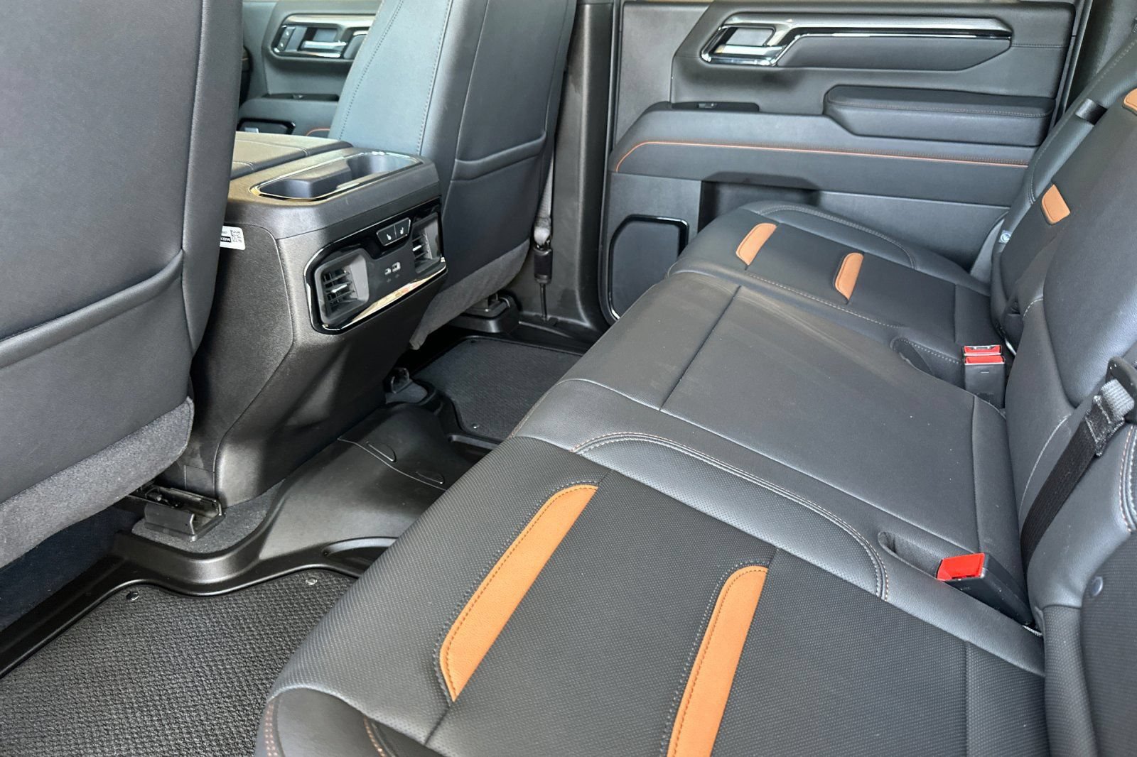 Certified 2025 GMC Sierra 2500 AT4 w/ AT4 Premium Plus Package AWD/4WD image 13