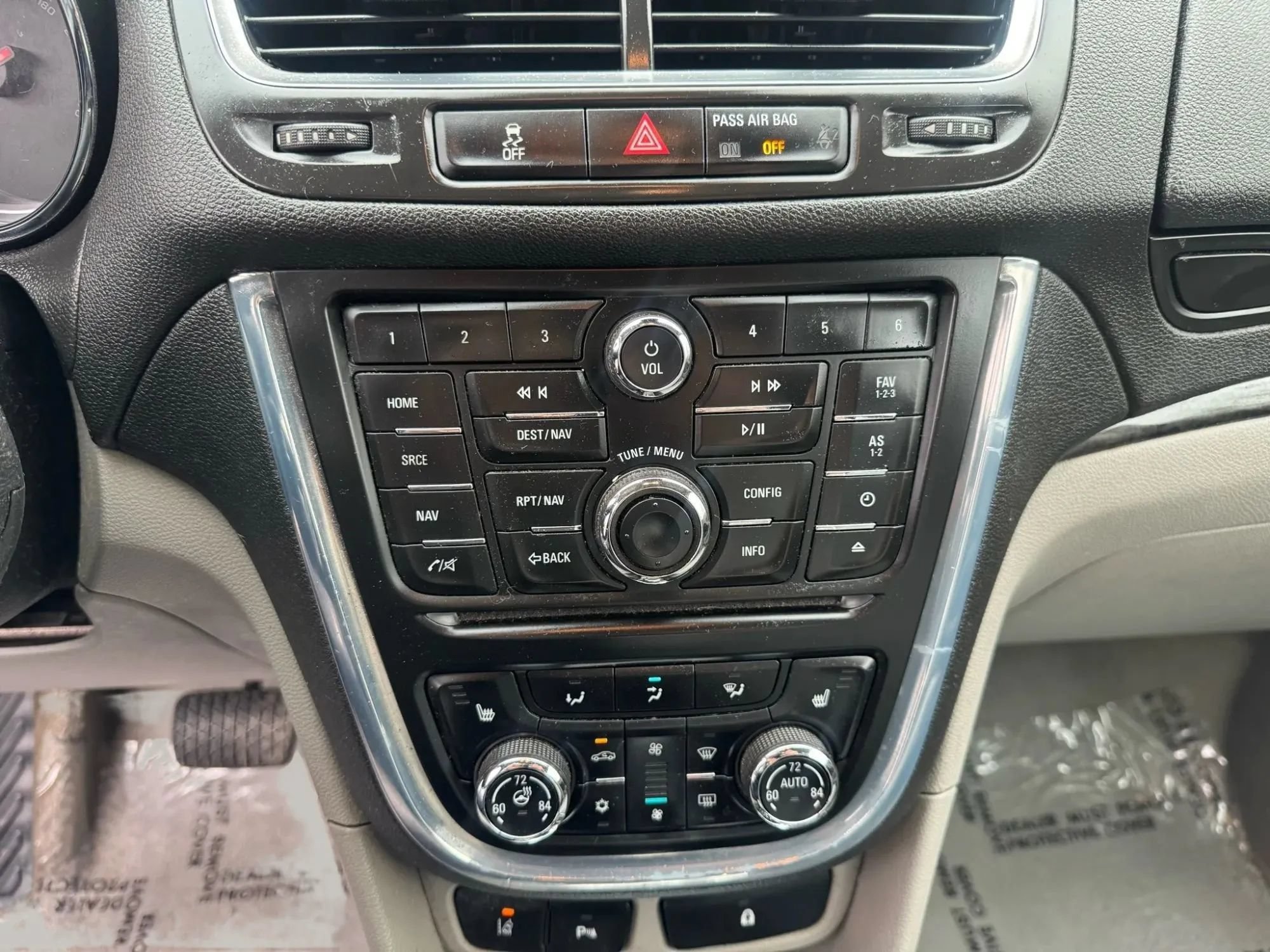 Used 2013 Buick Encore Premium AWD/4WD image 19