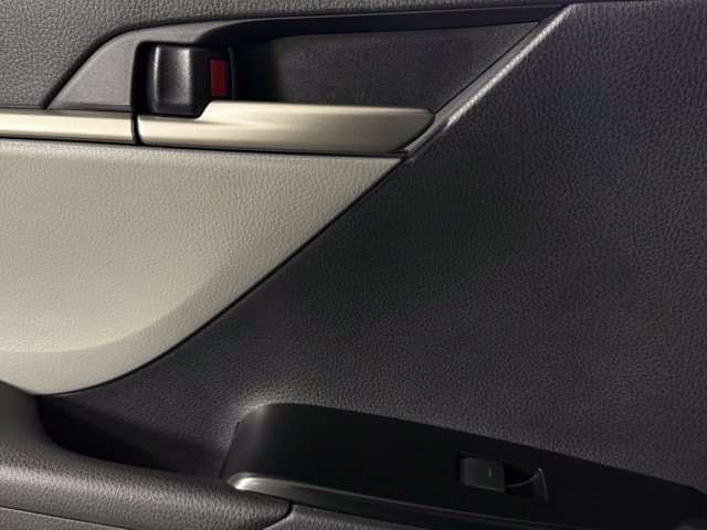 Used 2026 Toyota Camry SE w/ Multimedia Upgrade Package FWD image 22