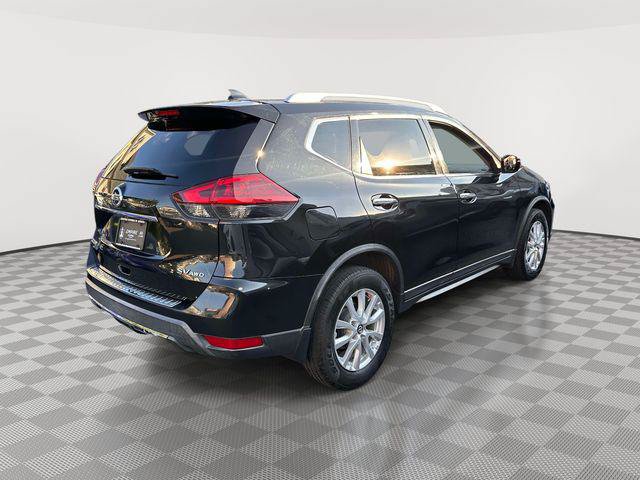 Used 2018 Nissan Rogue SV AWD/4WD image 2