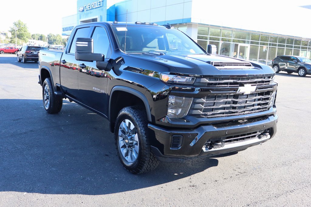 New 2025 Chevrolet Silverado 2500 Custom w/ Custom Value Package image 2
