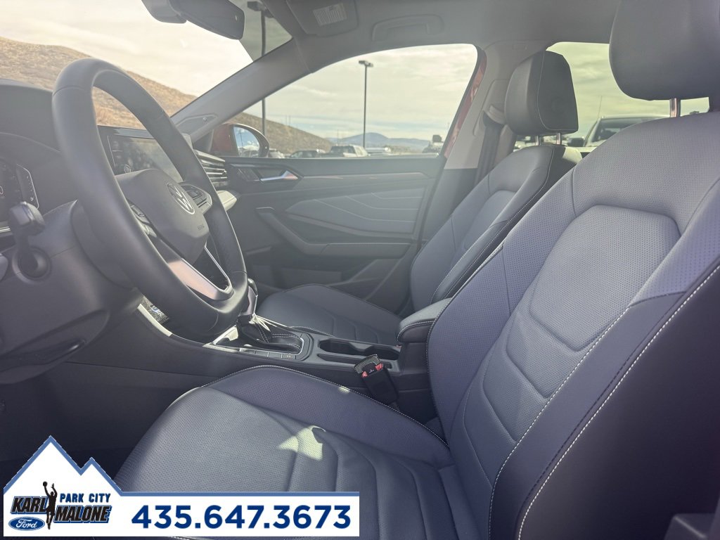 Used 2025 Volkswagen Jetta SEL image 10