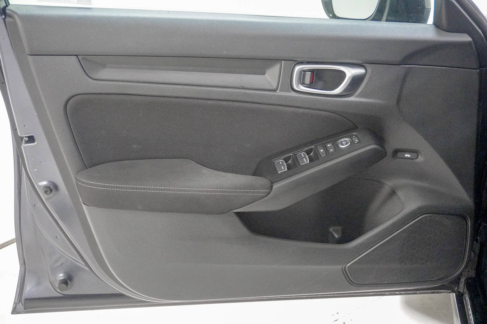 Used 2025 Honda Civic Sport image 16