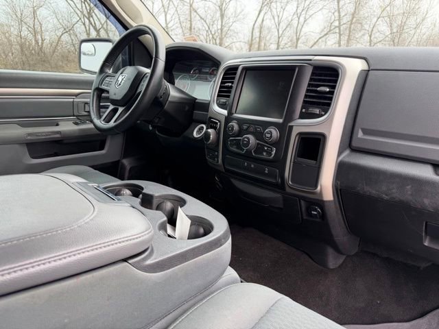 Used 2016 RAM 1500 Classic SLT w/ SLT Plus D←cor Group image 6