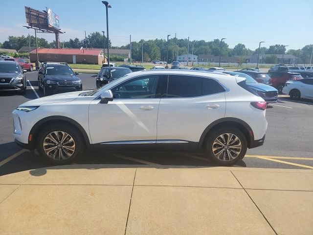 Used 2024 Buick Envision Preferred AWD/4WD image 3
